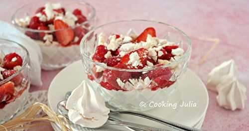 COUPES AU MASCARPONE ET FRUITS ROUGES