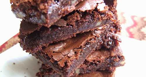 BROWNIE AUX NOIX VEGAN