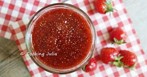 CONFITURE FRAISES-RHUBARBE AUX GRAINES DE CHIA