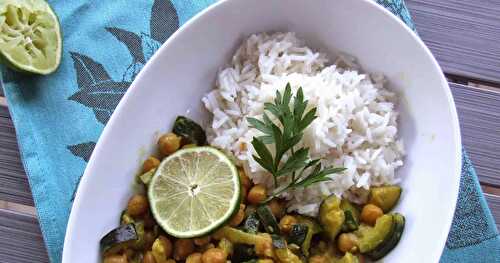 CURRY DE POIS CHICHES AUX COURGETTES