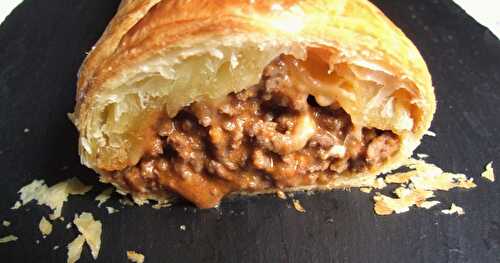 FEUILLETÉ BOLOGNAISE