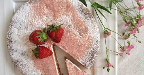 GÂTEAU ROSE AUX BISCUITS DE REIMS