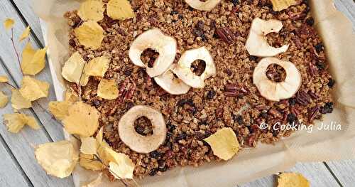 GRANOLA AU MIEL ET FRUITS D'AUTOMNE