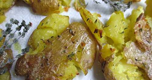 POMMES DE TERRE ÉCRASÉES À L'HUILE AROMATISÉE 