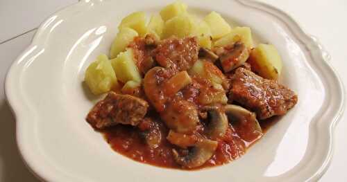 SAUTE DE VEAU À LA TOMATE 