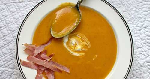 VELOUTÉ DE BUTTERNUT AU BACON