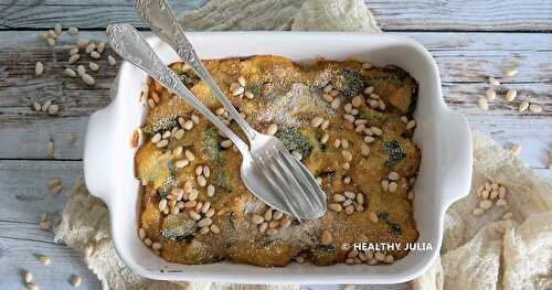 GRATIN DE COURGETTES À L'AIL ET AUX PIGNONS