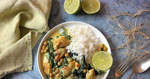 CURRY DE POULET, ÉPINARDS ET POIS CHICHES