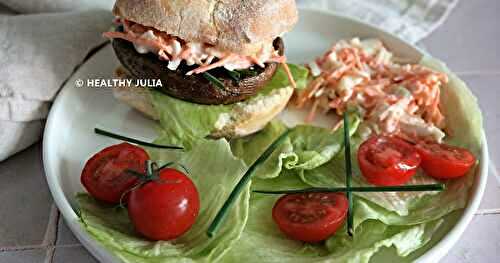 BURGERS DE PORTOBELLOS AU COLESLAW