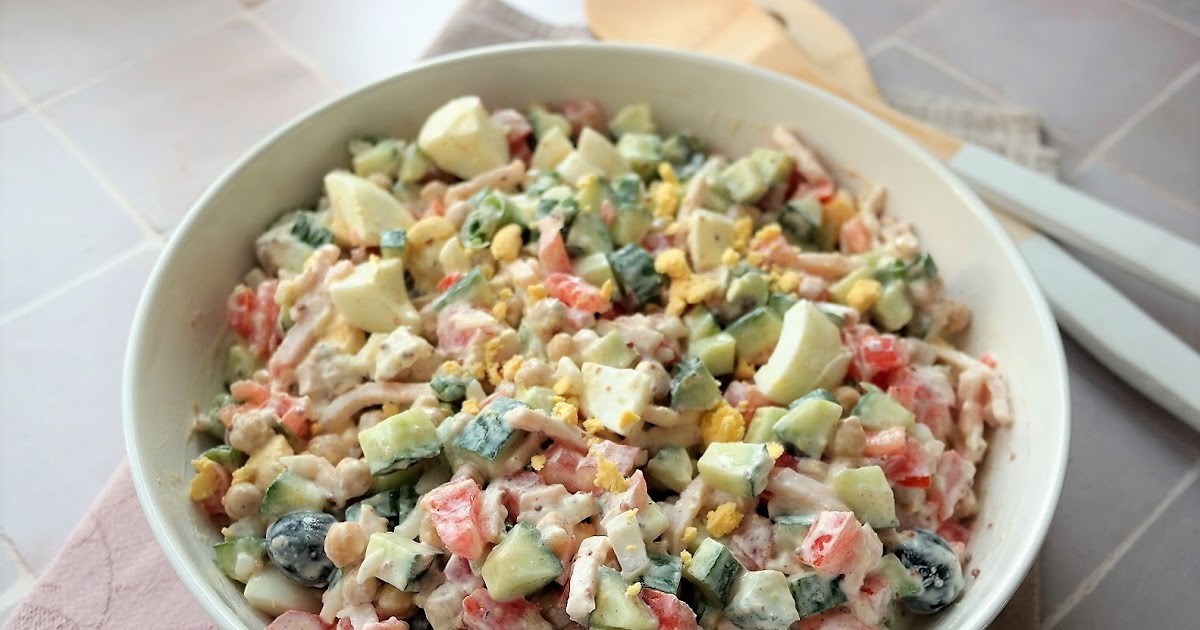 SALADE LÉGÈRE DE CRUDITÉS AU POULET