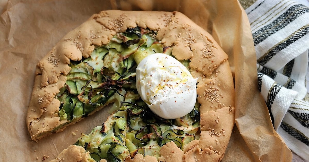 TARTE RUSTIQUE AUX COURGETTES, PARMESAN ET BURRATA