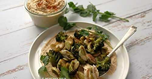 ASSIETTE DE LÉGUMES RÔTIS ET HOUMOUS