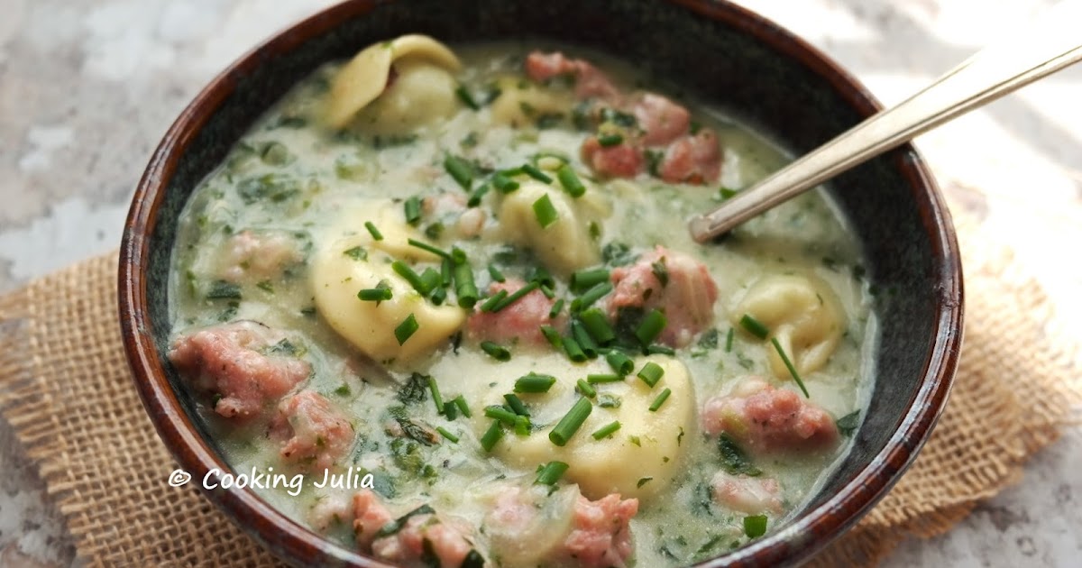 SOUPE DE TORTELLINI À LA SAUCISSE ET AUX ÉPINARDS 