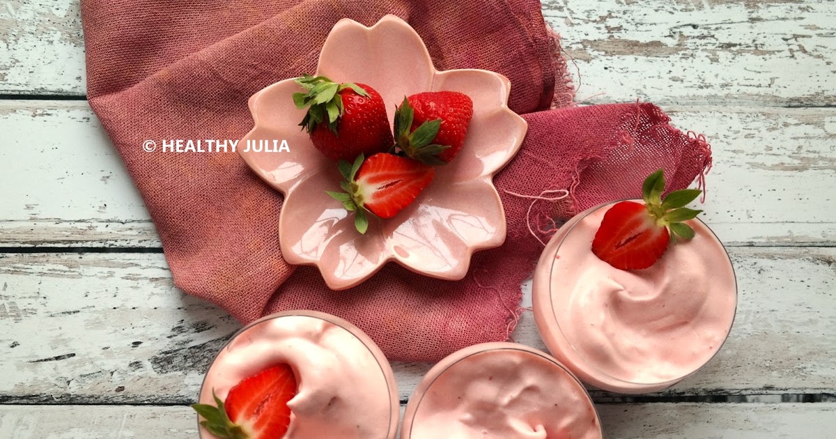 MOUSSE AUX FRAISES COMME UN NUAGE