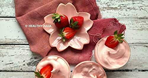 MOUSSE AUX FRAISES COMME UN NUAGE