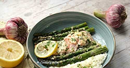 PAPILLOTES DE SAUMON ET ASPERGES AU PARMESAN