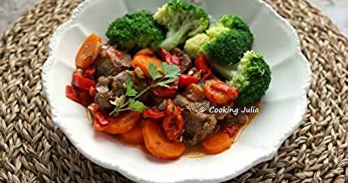 SAUTÉ DE VEAU AUX LÉGUMES 