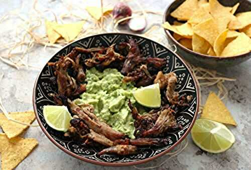 Guacamole au porc effiloché