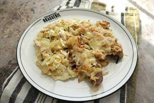 Saucisses gratinées à l’oignon confit