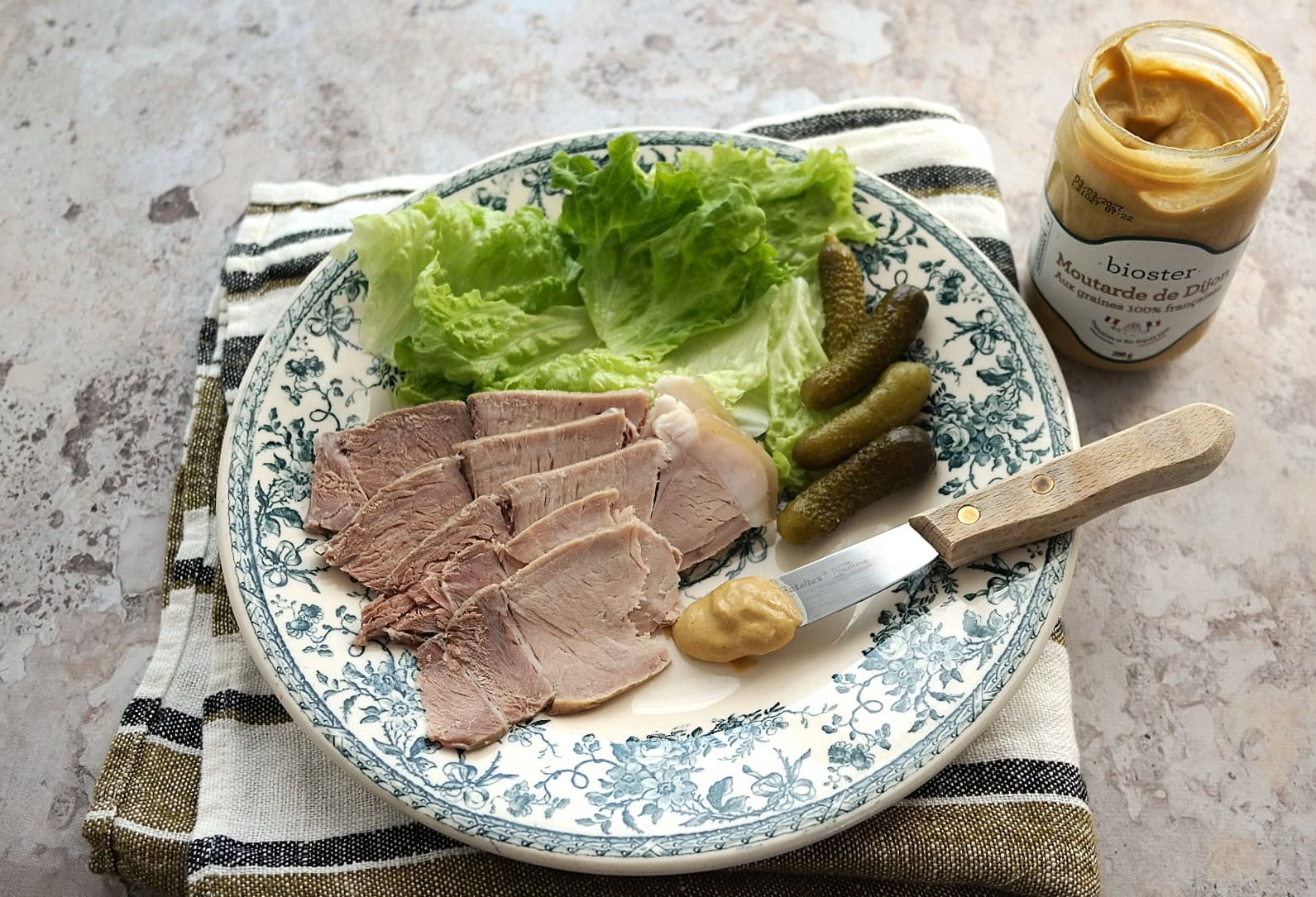 Rouelle de porc comme du jambon blanc