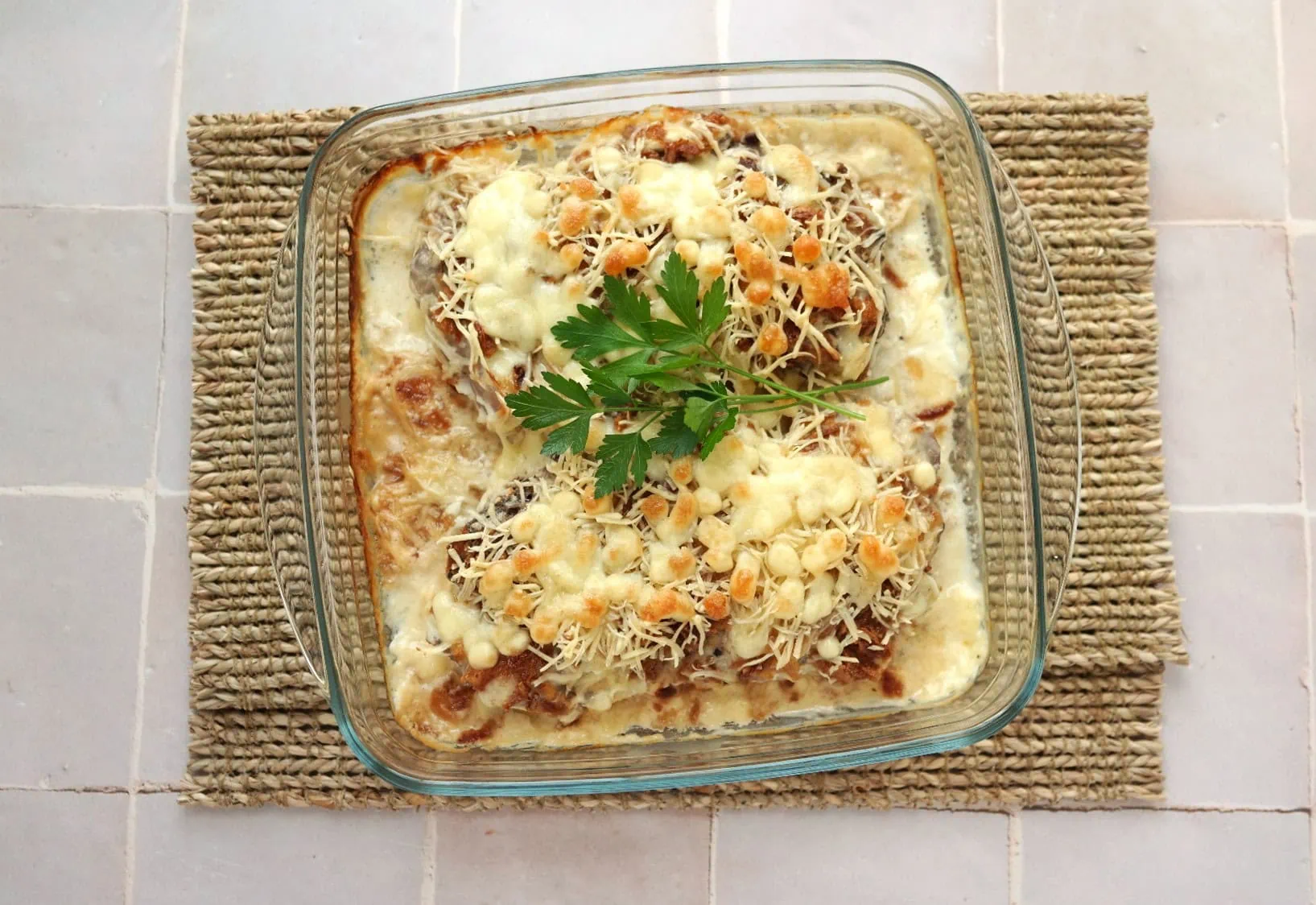 Côtes de porc sauce crème au four