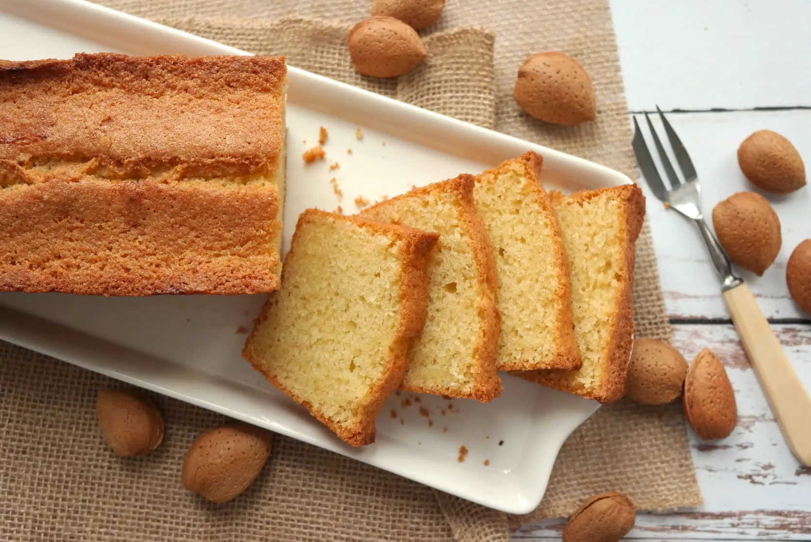 Pain de Gênes (Tupperware)
