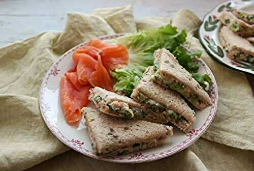 Sandwiches aux crudités et truite fumée