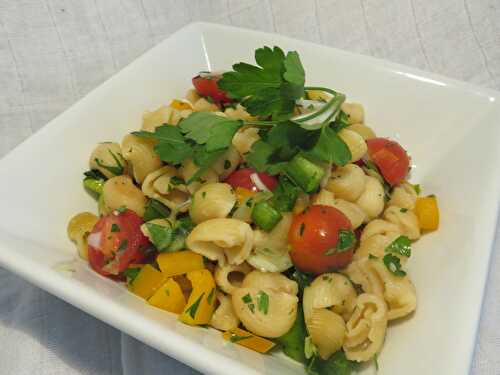 Salade de Pâtes aux Tomates-Cerises & Poivrons