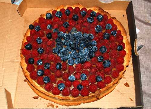 Tarte Framboises-Myrtilles sur crème de Chocolat aux Noisettes