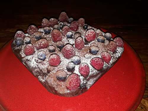 Brownie aux Noix, Fruits Rouges & Avocat