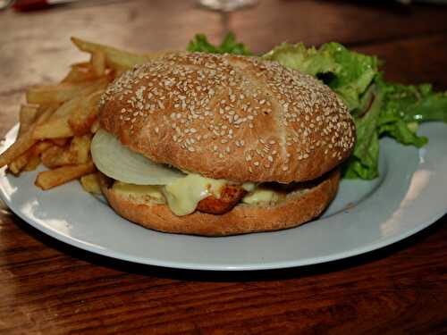 Hamburger Poulet, Saint-Nectaire et Paprika