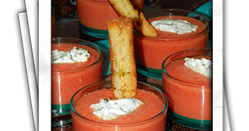 Gaspacho, quenelles de chèvre frais