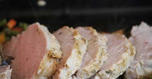 Roti de porc en croute à la moutarde de jurançon de la maison petricorena et thym