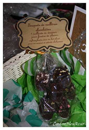 Bouquet de cuillères chocolatées (cadeau de mariage gourmand) pour faire des chocolats chauds