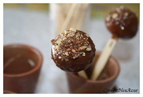 Cake pops miel-cannelle enrobé de chocolat