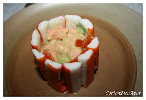 Charlottes de la mer au tartare de saumon et crudités