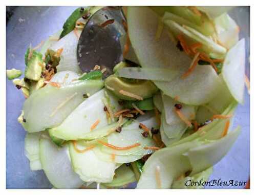 Salade fraîche de chayotte et avocat au poivre de Sechuan