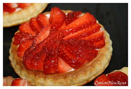 Tartelettes aux fraises à la pâte briochée (ou pâte levée)