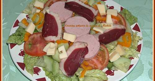 Salade aux magrets de canard séchés et cervelas