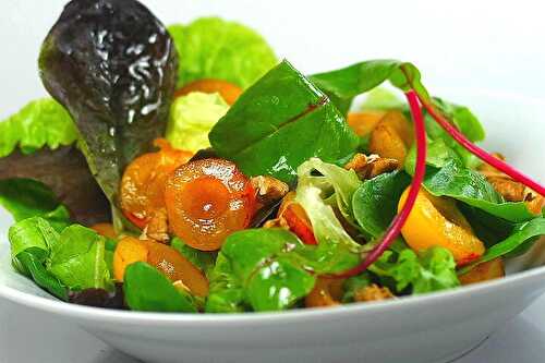 Salade aux mirabelles et noix