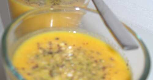 Velouté froid de carottes à l'orange et au curry