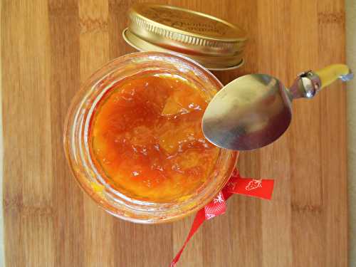 Confiture d’abricots au miel