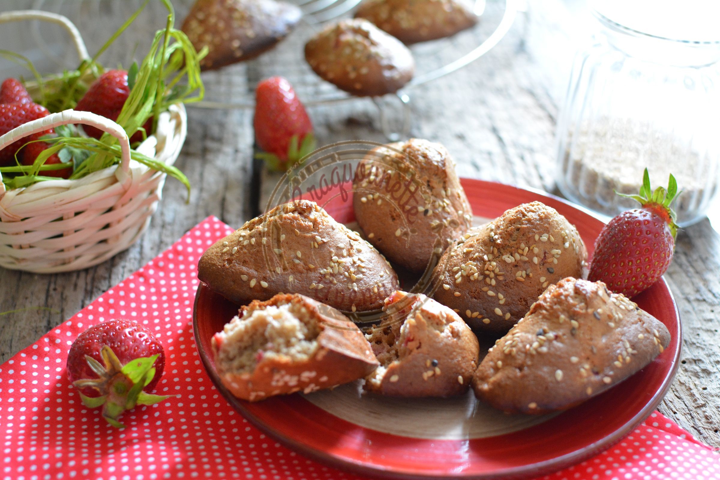 Madeleines fraises et sésame (Bataille Food 89)