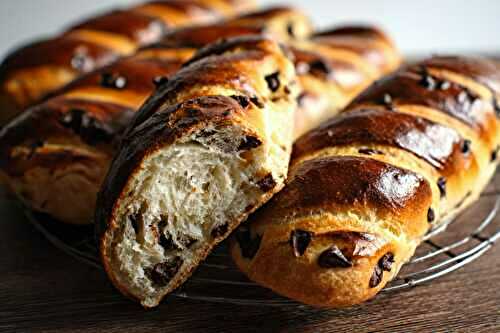 Baguettes viennoises aux pépites de chocolat comme à la boulangerie