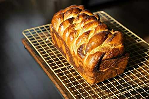 Recette de la brioche tressée à la mie filante