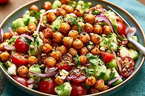 Salade de pois chiches réinventée : croustillants aux épices et vinaigrette infusée