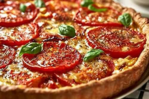 Tarte tomate et moutarde : mon astuce croustillante aux oignons caramélisés