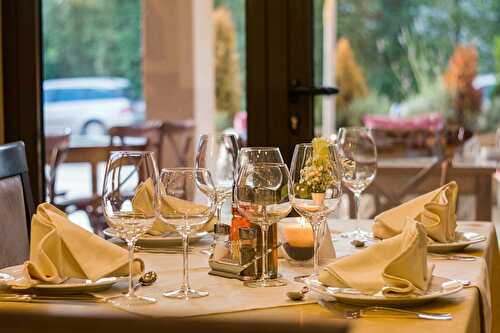 Comment dresser une table à manger à la française ?