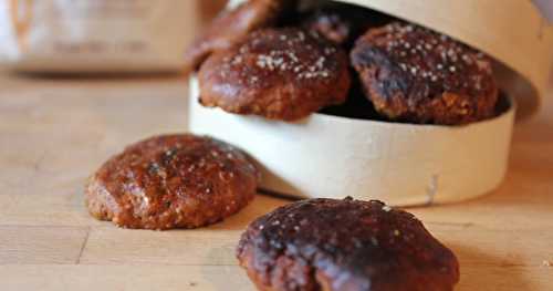 Petits biscuits presque comme des pains d'épices