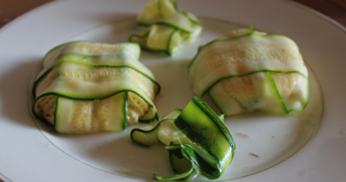 Petits gâteaux au fromage blanc au  jambon en nid de courgettes